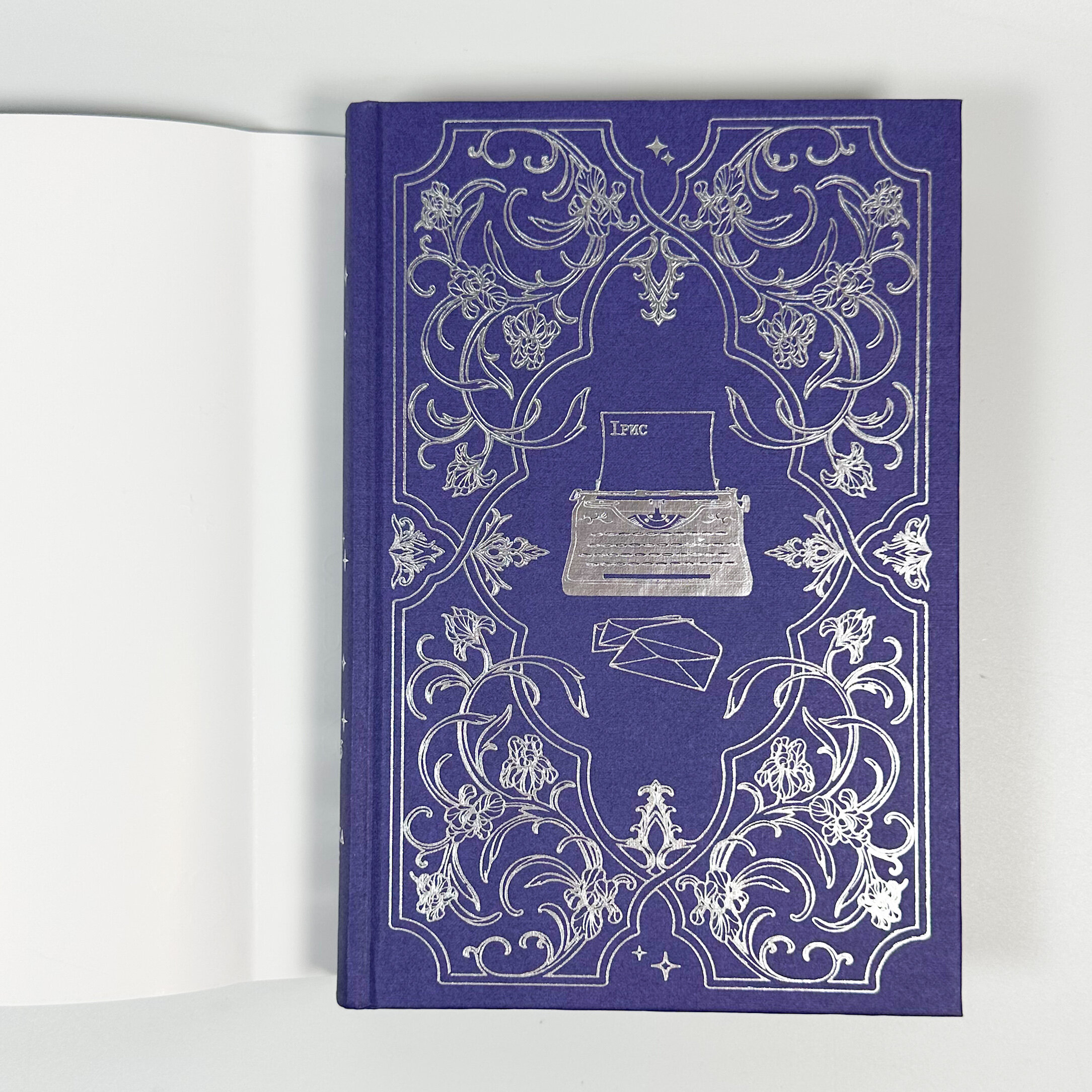 Божественні супротивники. Листи зачарування. Книга 1. Автор — Ребекка Росс. 