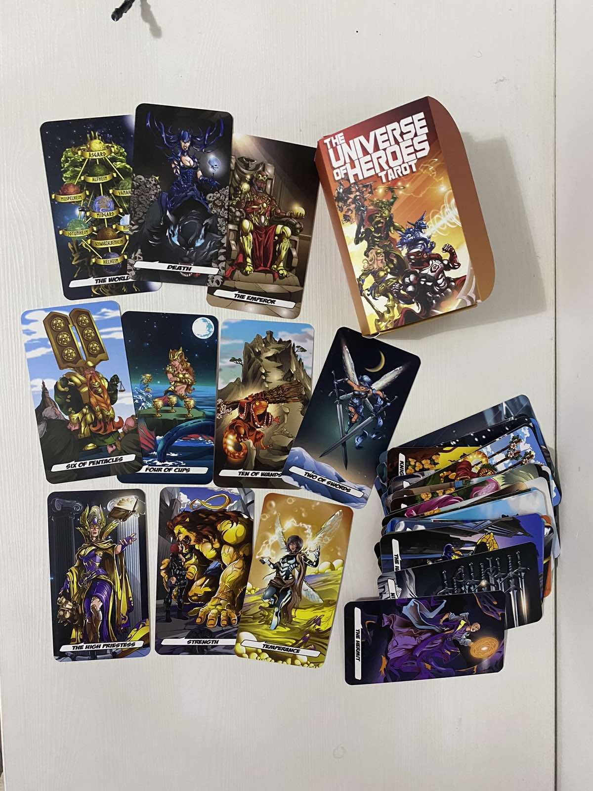 Карти ТАРО «THE UNIVERSE OF HEROES»