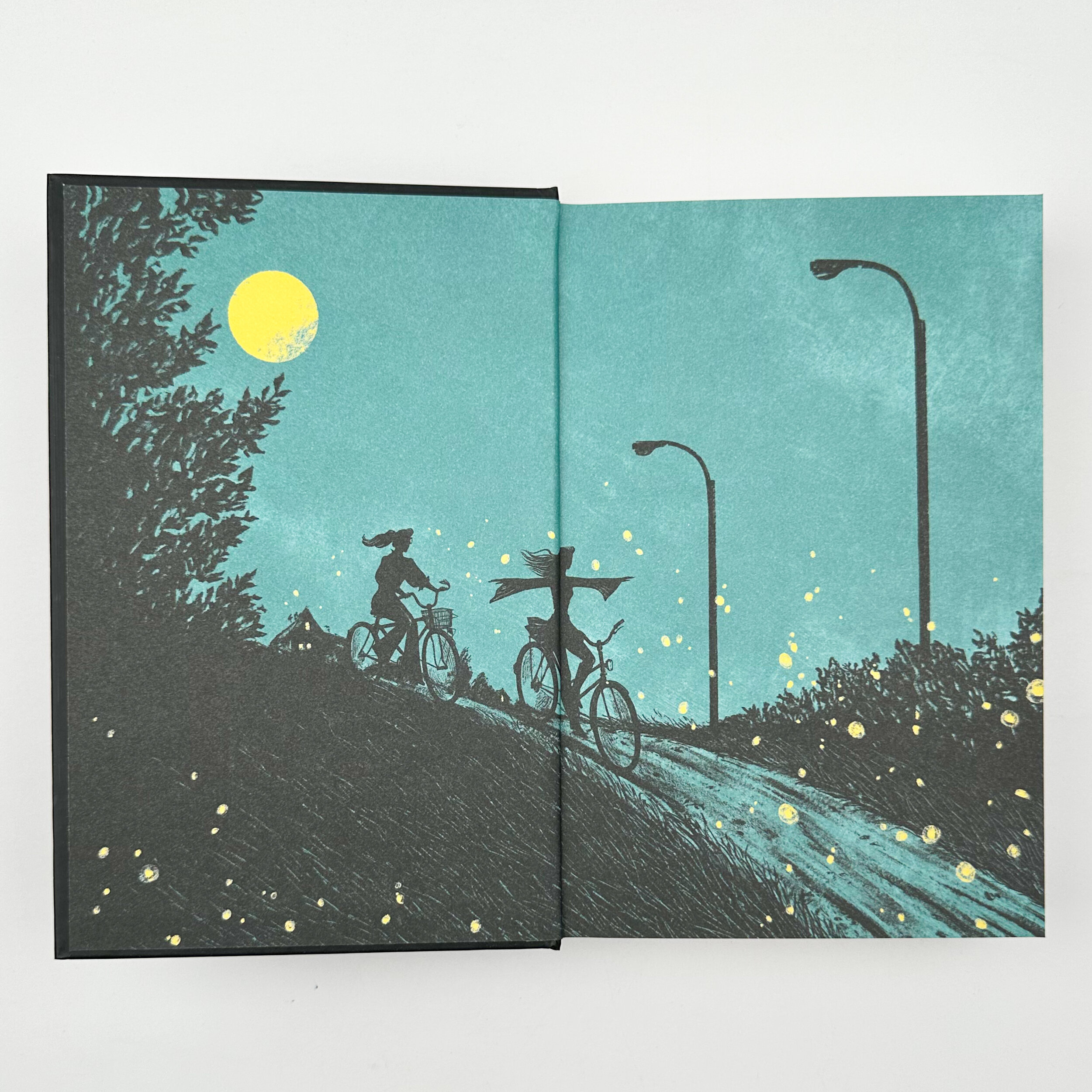 Провулок світлячків. Автор — Крістін Генна. 