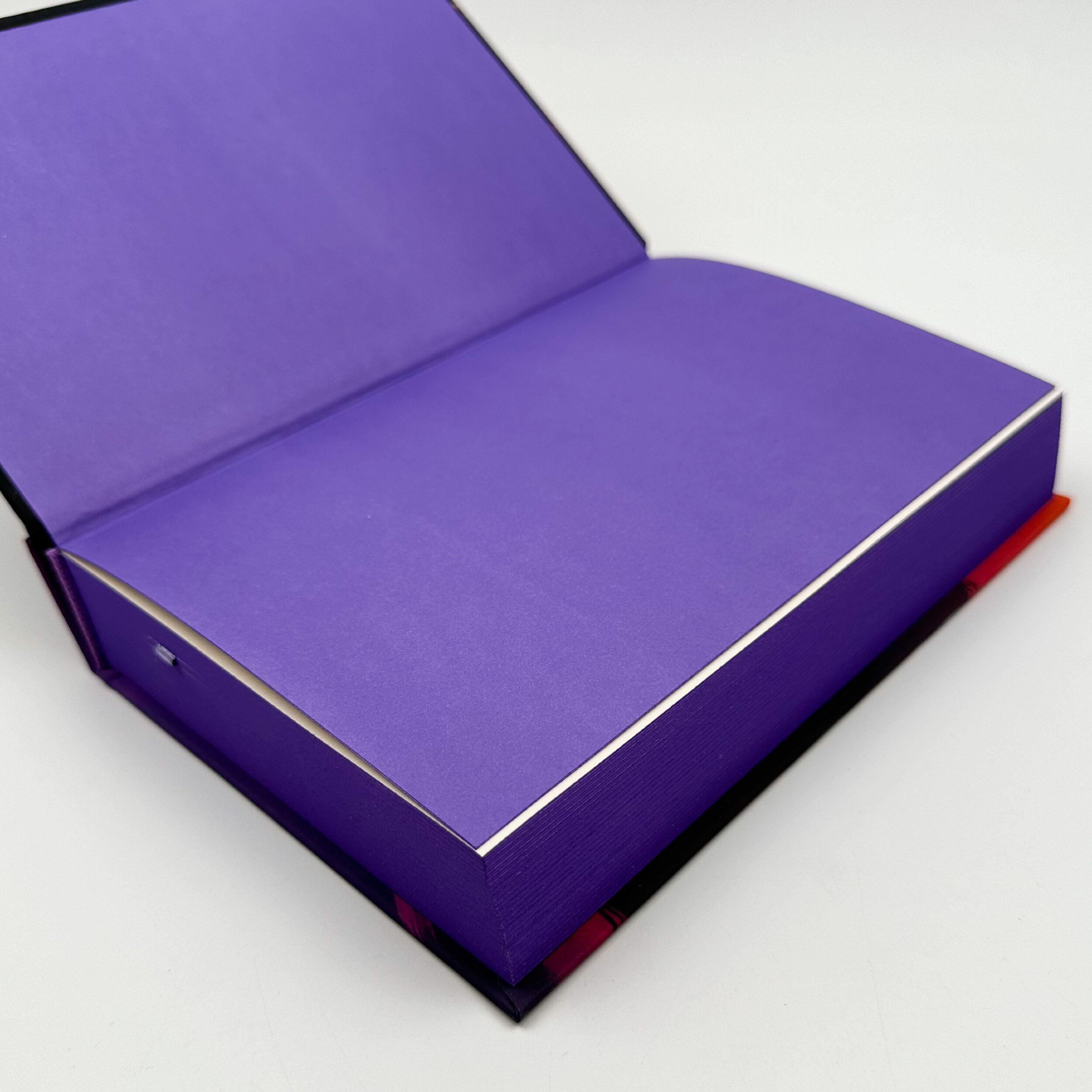 Дейзі Джонс і The Six. Автор — Тейлор Дженкінс Рід. 